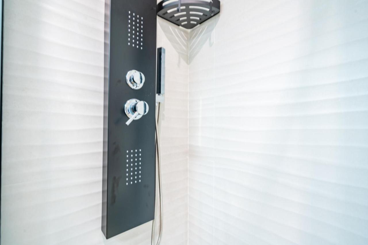 Sunscape Rooms Cagliari City Center Ngoại thất bức ảnh