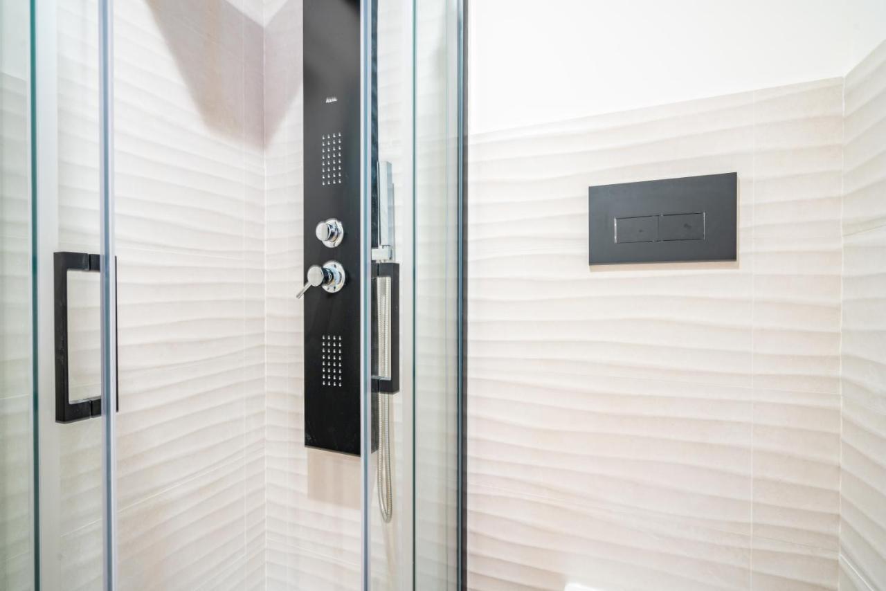 Sunscape Rooms Cagliari City Center Ngoại thất bức ảnh
